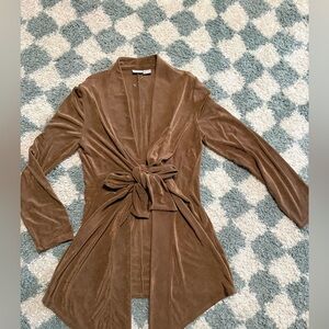 CHICO’S TRAVELER’S Brown Tie-Front Stretch Cardigan Traveling No Wrinkle 4/6